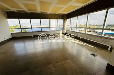 Sala comercial para alugar na Rodovia BR-050, 3612, Novo Mundo, Uberlândia