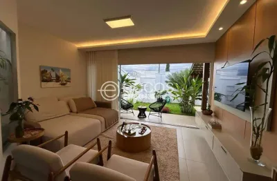 Casa à venda, 3 quartos, 1 suíte, 2 vagas, granada - uberlândia/mg