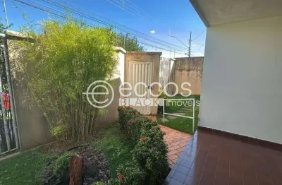 Casa para aluguel, 3 quartos, 1 suíte, 3 vagas, rosário - araguari/mg