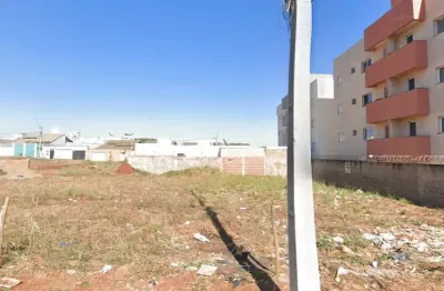 Terreno à venda na Rua Fernando Pereira dos Santos, 98, Jardim Brasília, Uberlândia