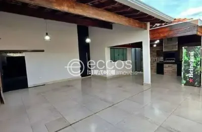Casa à venda, 4 quartos, 2 suítes, 3 vagas, granada - uberlândia/mg