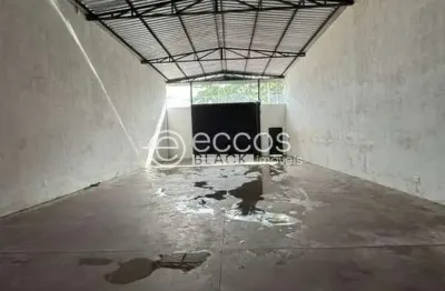 Barracão / Galpão / Depósito para alugar na Rua Álvares Cabral, 219, Tabajaras, Uberlândia