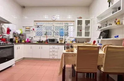 Casa à venda, 4 quartos, 2 suítes, 4 vagas, santa lúcia - belo horizonte/mg