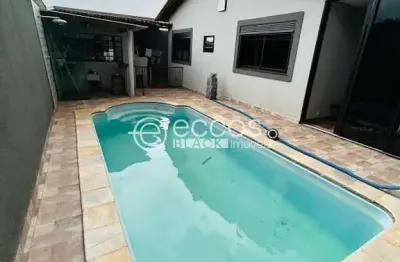 Casa à venda, 3 quartos, 3 suítes, 2 vagas, conjunto pontal - uberaba/mg