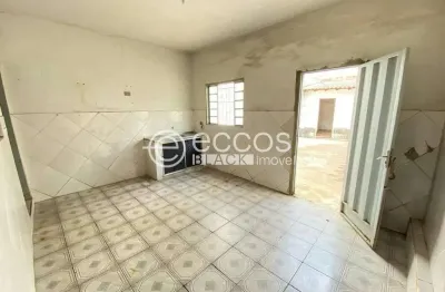 Casa com 3 quartos à venda na Rua Machado de Assis, 1459, Lidice, Uberlândia