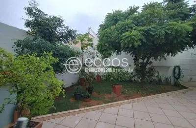 Casa à venda, 3 quartos, 1 suíte, santa mônica - uberlândia/mg