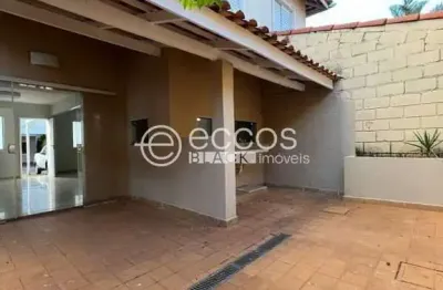 Casa em condomínio à venda, 3 quartos, 1 suíte, 2 vagas, morada da colina - uberlândia/mg