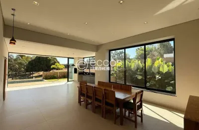 Casa à venda, 4 quartos, 4 suítes, 2 vagas, jockey park - uberaba/mg