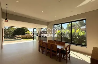 Casa à venda, 4 quartos, 4 suítes, 2 vagas, jockey park - uberaba/mg