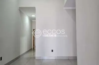 Casa à venda, 2 quartos, 1 suíte, 3 vagas, jardim brasília - uberlândia/mg