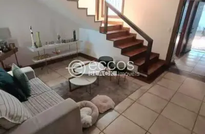 Casa à venda, 4 quartos, 2 suítes, 4 vagas, vila olímpica - uberaba/mg