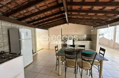 Casa à venda, 3 quartos, 1 suíte, 3 vagas, tibery - uberlândia/mg