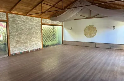 Casa à venda, 3 quartos, 2 vagas, santa mônica - uberlândia/mg