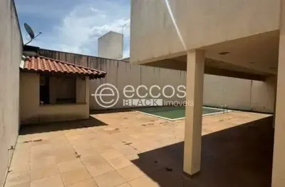 Casa à venda, 4 quartos, 2 suítes, 6 vagas, tabajaras - uberlândia/mg