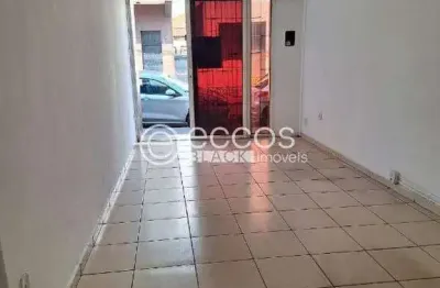 Ponto comercial para alugar na Rua João Pinheiro, 414, Centro, Uberaba