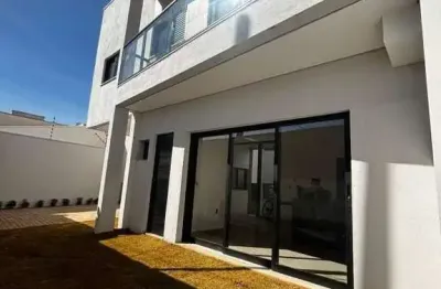 Casa à venda, 2 quartos, 2 suítes, 1 vaga, novo mundo - uberlândia/mg