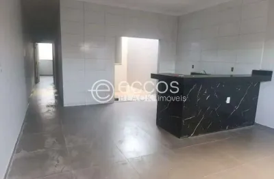 Casa à venda, 2 quartos, 1 suíte, 2 vagas, luizote de freitas - uberlândia/mg