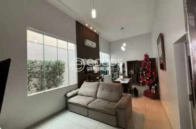 Casa à venda, 3 quartos, 1 suíte, 2 vagas, santa rosa - uberlândia/mg
