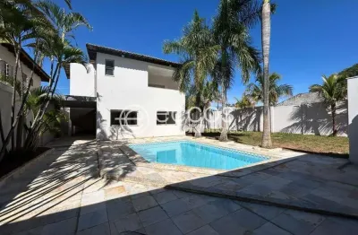 Casa à venda, 4 quartos, 2 suítes, 6 vagas, jardim karaíba - uberlândia/mg