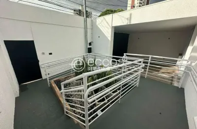 Casa comercial à venda, 7 quartos, 2 suítes, 2 vagas, tabajaras - uberlândia/mg