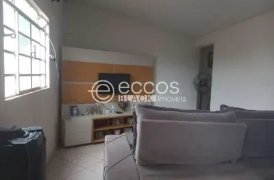 Casa à venda, 3 quartos, 1 suíte, 2 vagas, fabrício - uberaba/mg