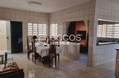 Casa à venda, 5 quartos, 2 suítes, 4 vagas, presidente roosevelt - uberlândia/mg