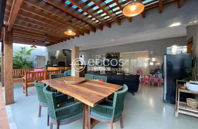 Casa à venda, 3 quartos, 1 suíte, 4 vagas, jardim karaíba - uberlândia/mg