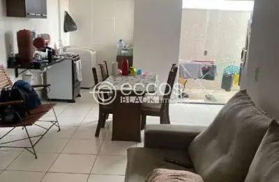 Apartamento à venda, 2 quartos, 1 suíte, 1 vaga, portal do vale - uberlândia/mg