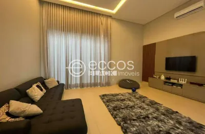 Casa em condomínio à venda, 3 quartos, 3 suítes, 2 vagas, jardim sul - uberlândia/mg