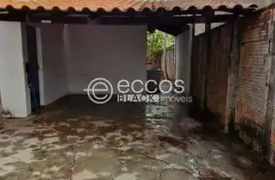 Casa à venda, 2 quartos, 1 vaga, jardim elza amuí i - uberaba/mg