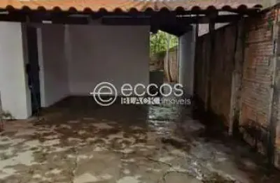 Casa à venda, 2 quartos, 1 vaga, jardim elza amuí i - uberaba/mg