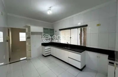 Casa à venda, 2 quartos, 1 suíte, 4 vagas, jardim botânico - uberlândia/mg