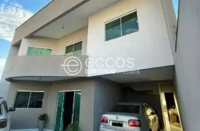 Casa à venda, 3 quartos, 1 suíte, 3 vagas, shopping park - uberlândia/mg