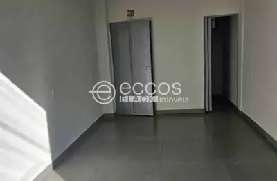 Sala comercial para alugar na Avenida Indaiá, 292, Planalto, Uberlândia
