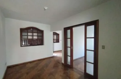 Casa para aluguel, 4 quartos, 1 suíte, 2 vagas, leblon - uberaba/mg