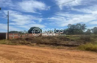 Terreno à venda na Rua Canjeranas, 72, São Judas Tadeu, Araguari