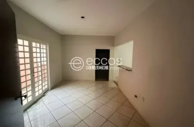 Casa para aluguel, 3 quartos, 1 suíte, 3 vagas, jardim patrícia - uberlândia/mg