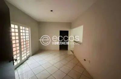 Casa para aluguel, 3 quartos, 1 suíte, 3 vagas, jardim patrícia - uberlândia/mg