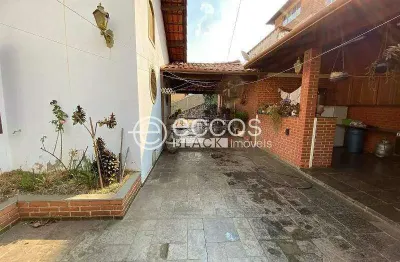 Casa à venda, 5 quartos, 3 suítes, 4 vagas, santa lúcia - belo horizonte/mg