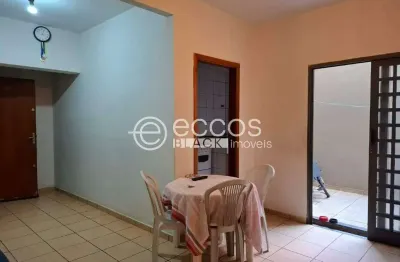 Apartamento com 2 quartos à venda na Avenida Afrânio Azevedo, 1815, Olinda, Uberaba