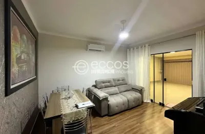 Casa à venda, 2 quartos, 2 vagas, parque colibri - uberaba/mg