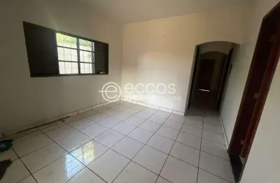 Casa à venda, 5 quartos, 2 vagas, santa mônica - uberlândia/mg