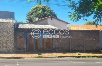 Terreno à venda na Avenida Seme Simão, 1884, Laranjeiras, Uberlândia