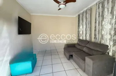 Casa com 2 quartos à venda na Rua Outono, 693, Vila Arquelau, Uberaba