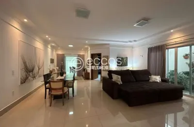 Casa à venda, 3 quartos, 3 suítes, 4 vagas, jardim karaíba - uberlândia/mg