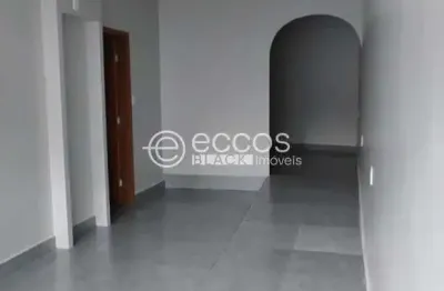 Sala comercial para alugar na Rua Professor Mário Porto, 136, Centro, Uberlândia