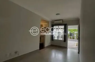 Casa em condomínio à venda, 3 quartos, 1 suíte, 2 vagas, gravatás - uberlândia/mg