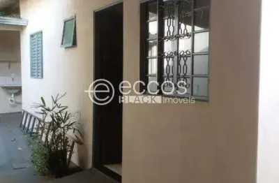 Kitnet à venda, 1 quarto, 2 vagas, fabrício - uberaba/mg