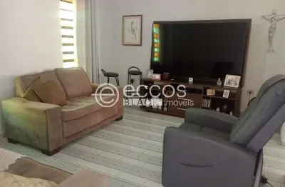 Casa à venda, 3 quartos, 1 suíte, 2 vagas, brasil - uberlândia/mg