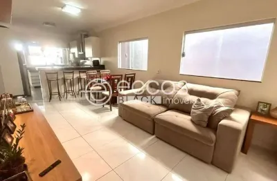 Casa à venda, 3 quartos, 2 suítes, 3 vagas, jardim nenê gomes - uberaba/mg